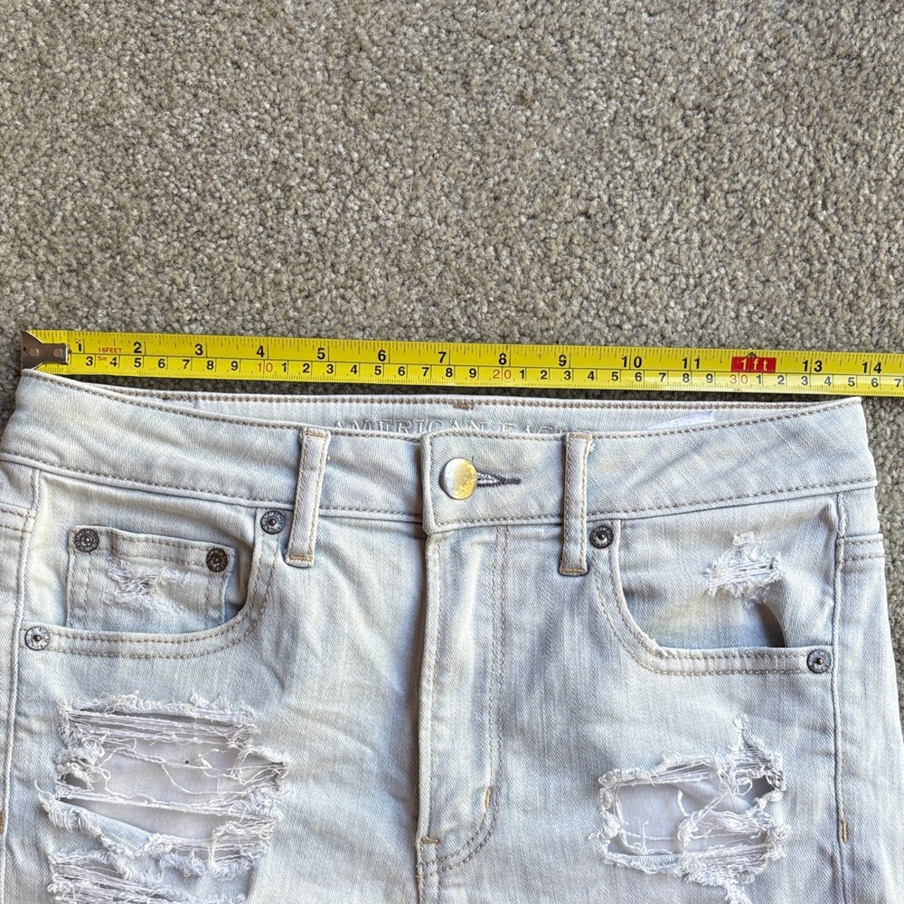 🪷American Eagle Outfitters Super Stretch Light Wash Blue Denim Shorts - Picture 3 of 9
